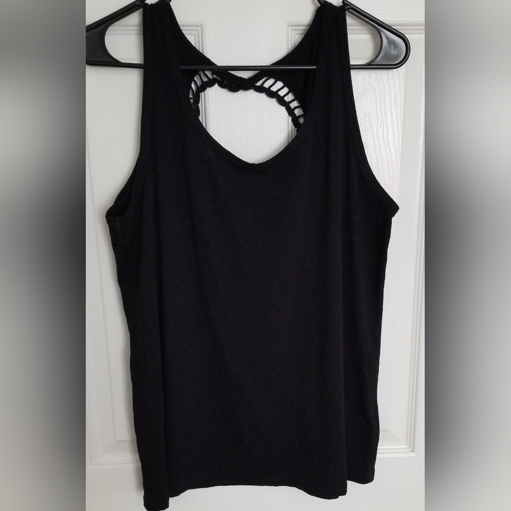 LASCANA CROCHETED BACK / FLOWY WAIST .  Sz 8/10.    Like New
